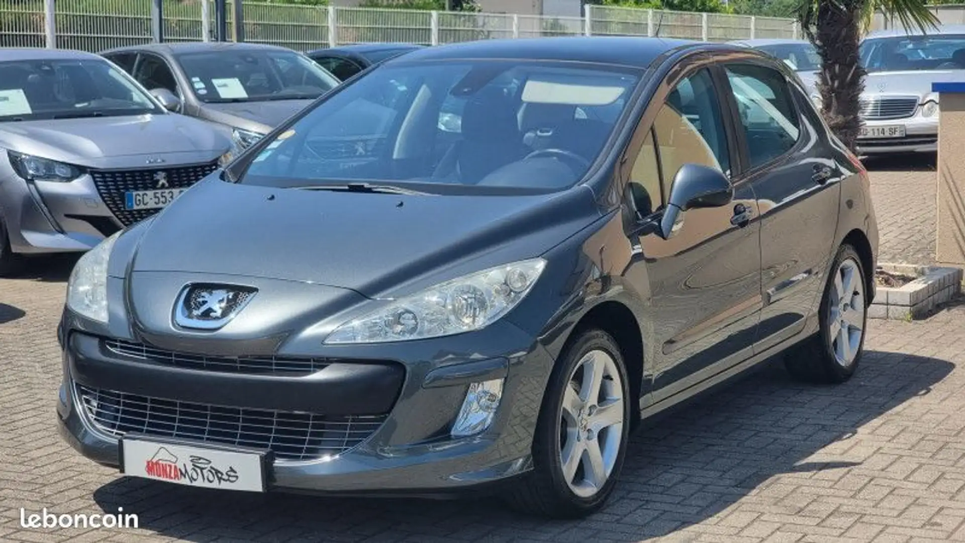 Peugeot 308 1.6 HDI110 FELINE FAP 5P Gris - 1