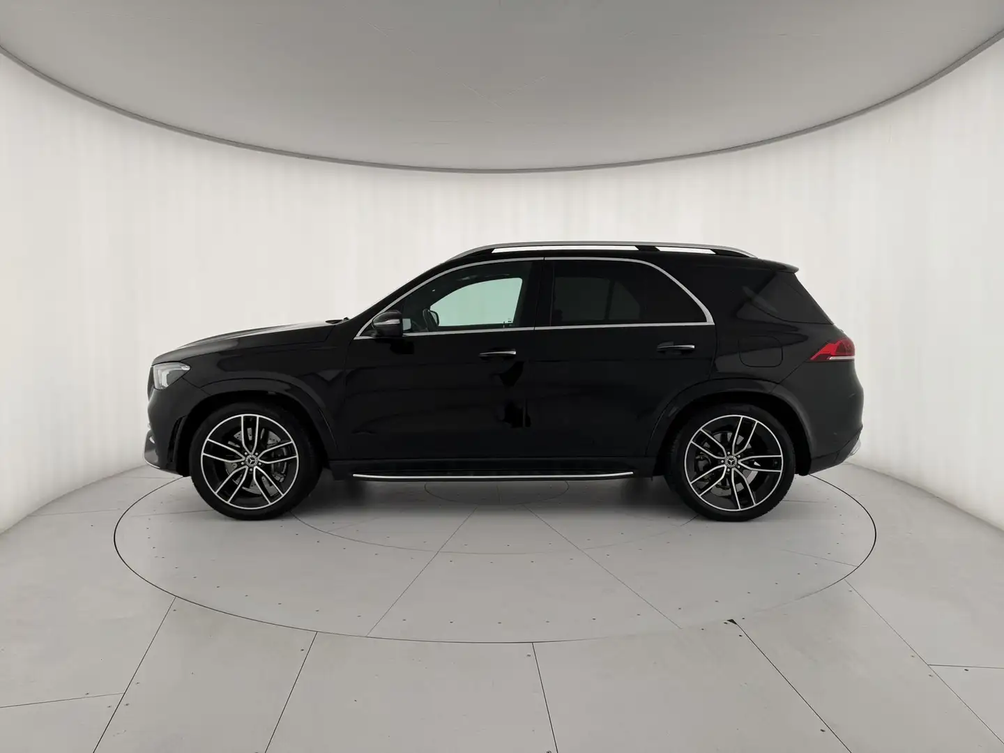 Mercedes-Benz GLE 350 350 de hybrid EQ 4Matic Premium Schwarz - 2