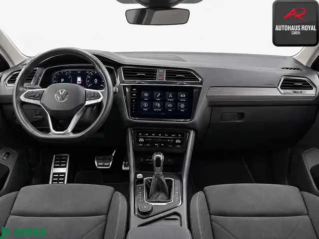 Volkswagen Tiguan Allspace view 2