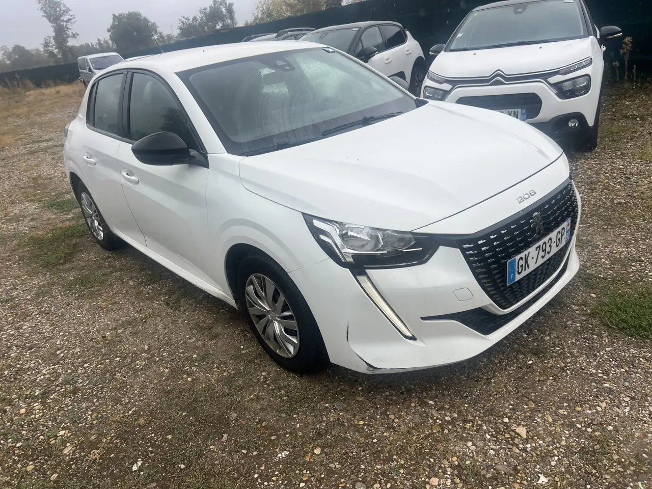 Peugeot 208 208 — photo 2