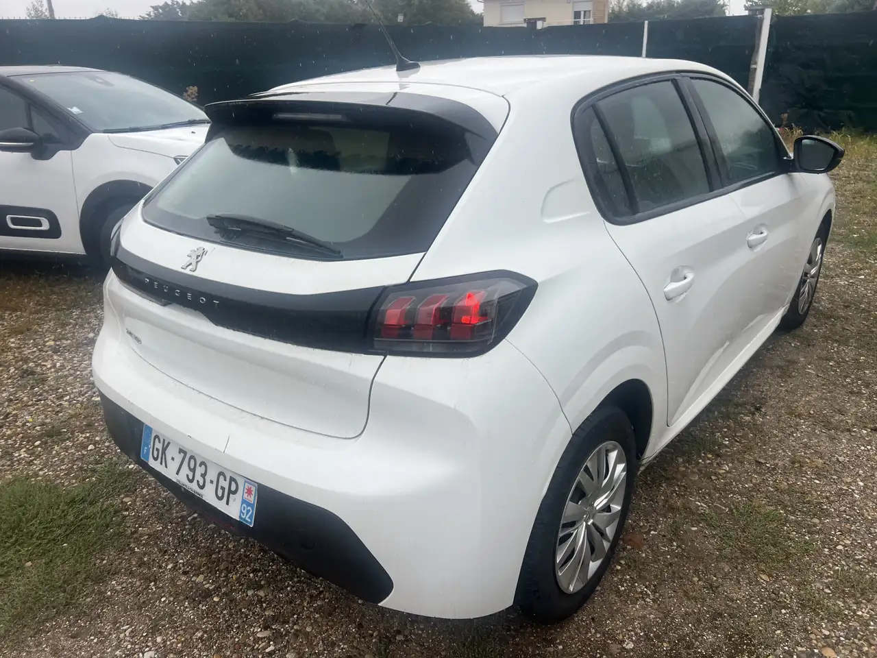Peugeot 208 208 — photo 4