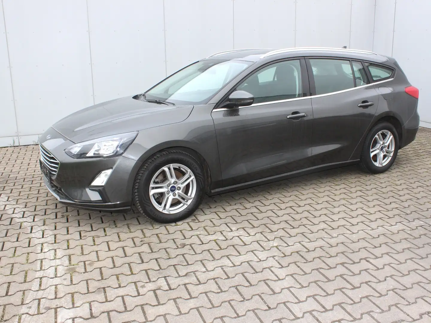 Ford Focus Cool & Connect 1,5 EcoBlue Start/Stopp Grigio - 2