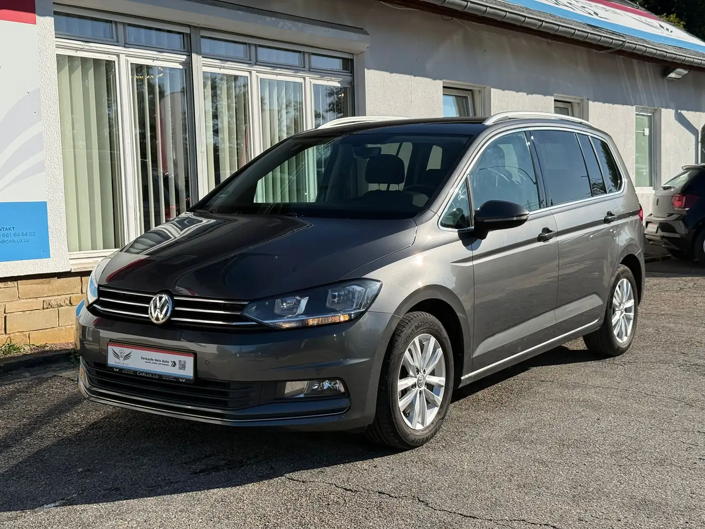 Volkswagen Touran Touran 1.6 TDI SCR (BlueMotion TechnoSG Trendline Grau - 2