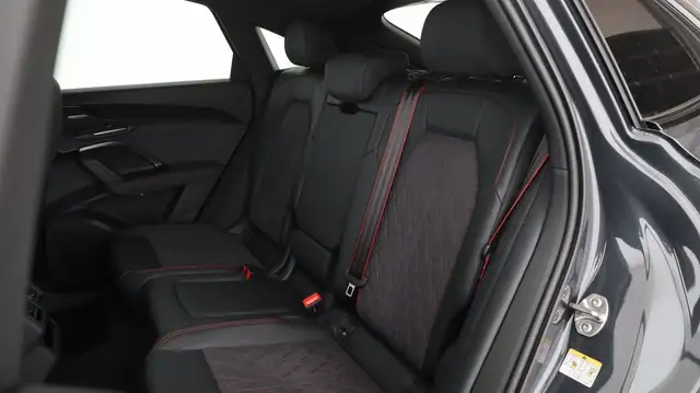 Audi Q5 TDI quattro 150 kW Ansicht 33