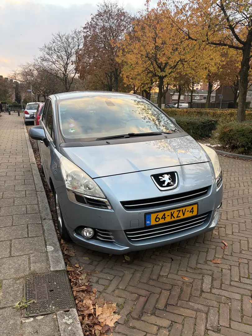 Peugeot 5008 - 1