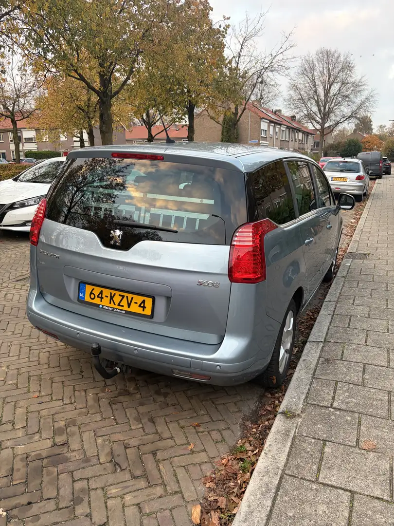 Peugeot 5008 - 2