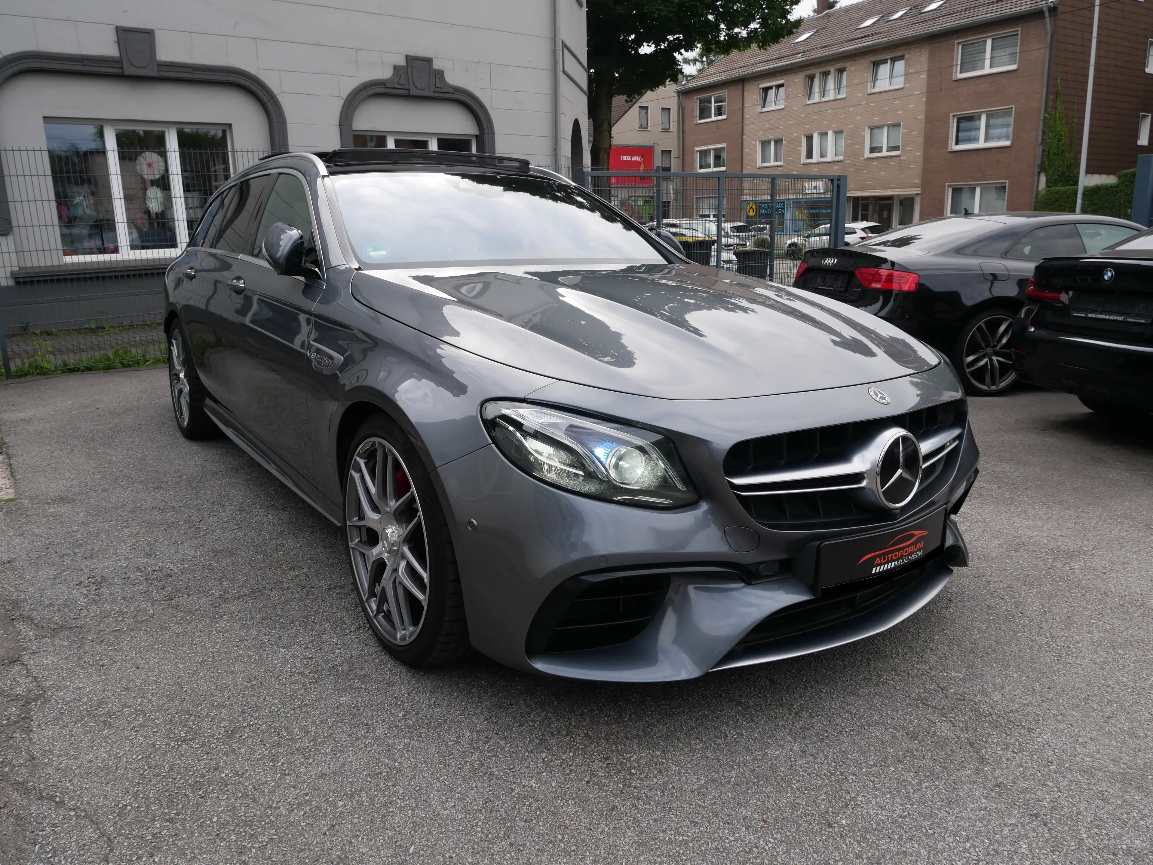 Mercedes-Benz E 63 AMG E 63 S AMG 4Matic+HUD LED STHZ KeyGo Burmes.360Kam — photo 8