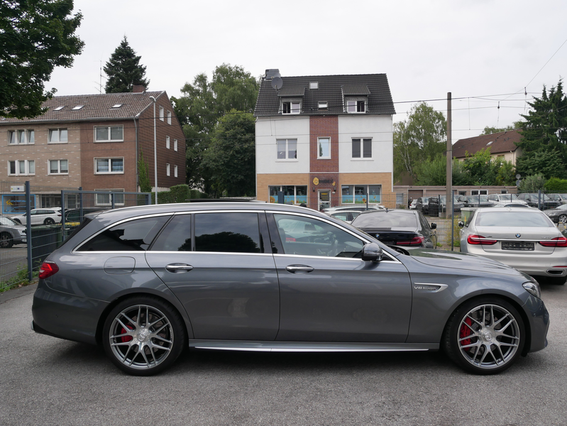 Mercedes-Benz E 63 AMG E 63 S AMG 4Matic+HUD LED STHZ KeyGo Burmes.360Kam — photo 7