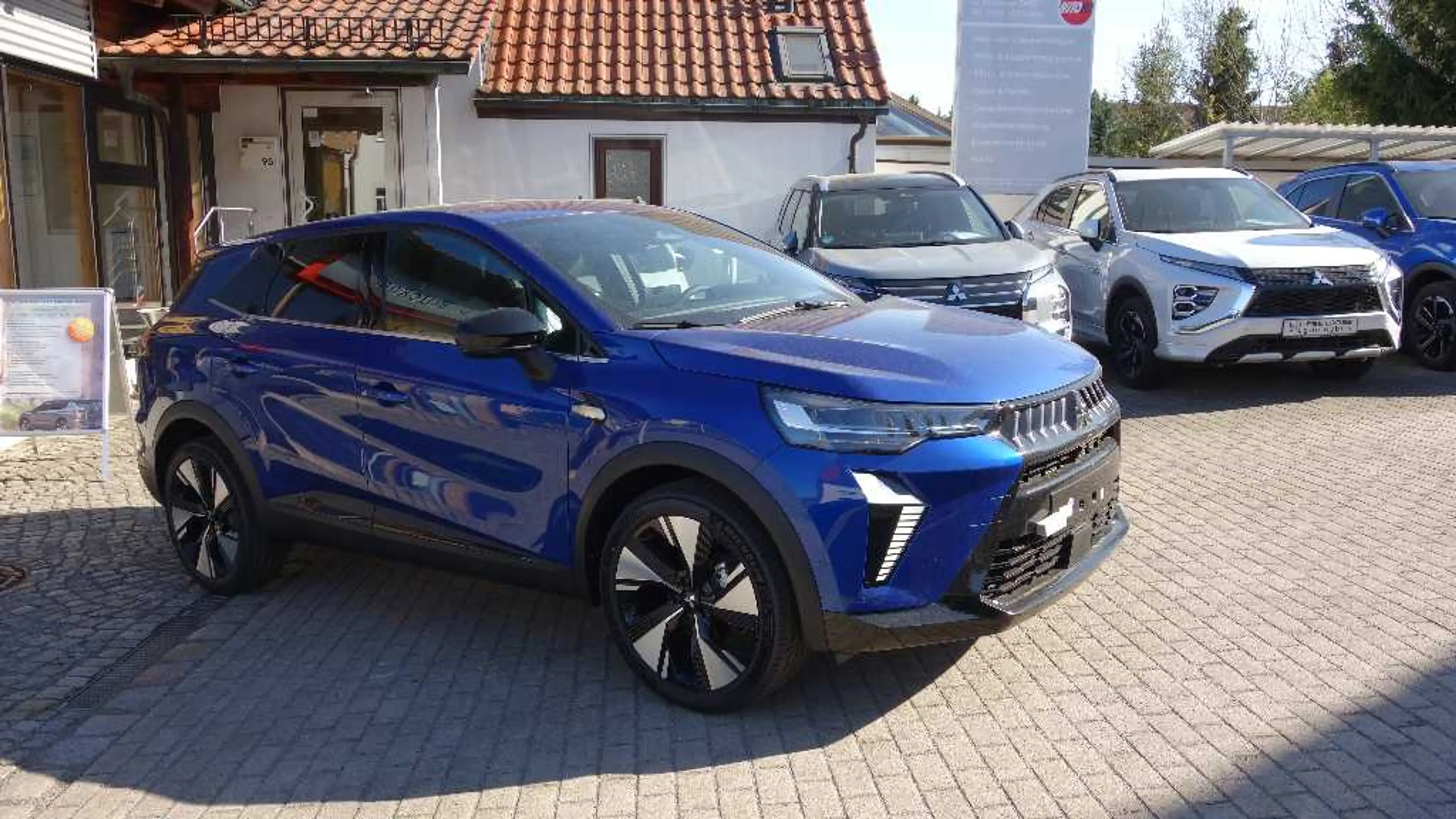 Mitsubishi Grandis Intro Edition 1.8 Hybrid — photo 9