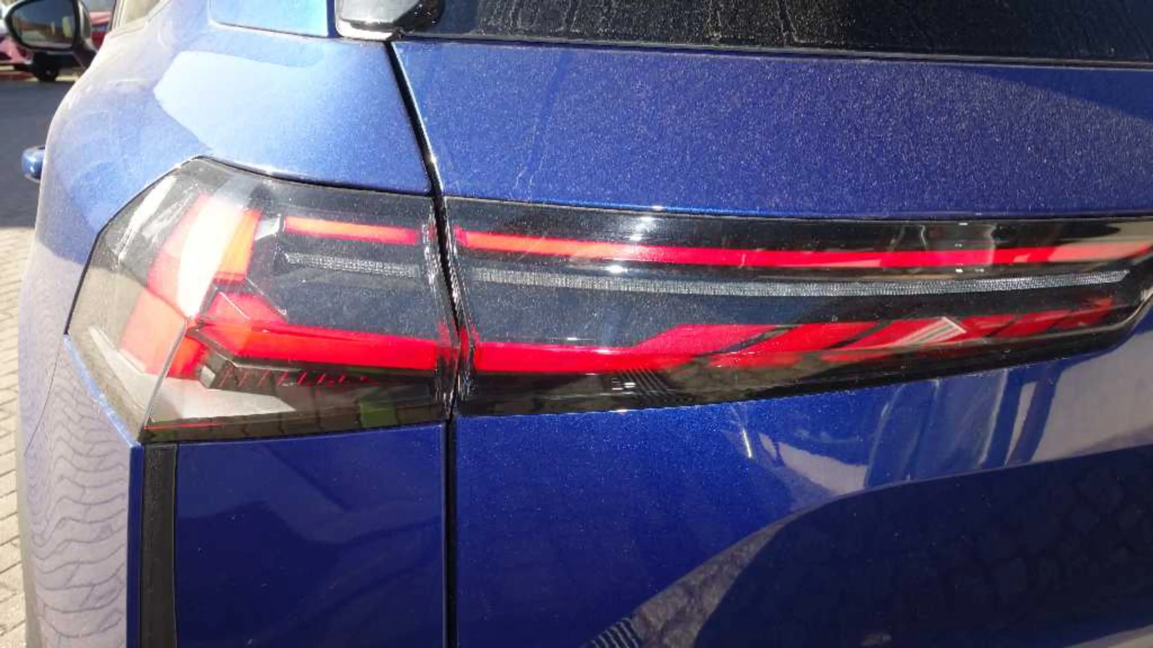 Mitsubishi Grandis Intro Edition 1.8 Hybrid — photo 8