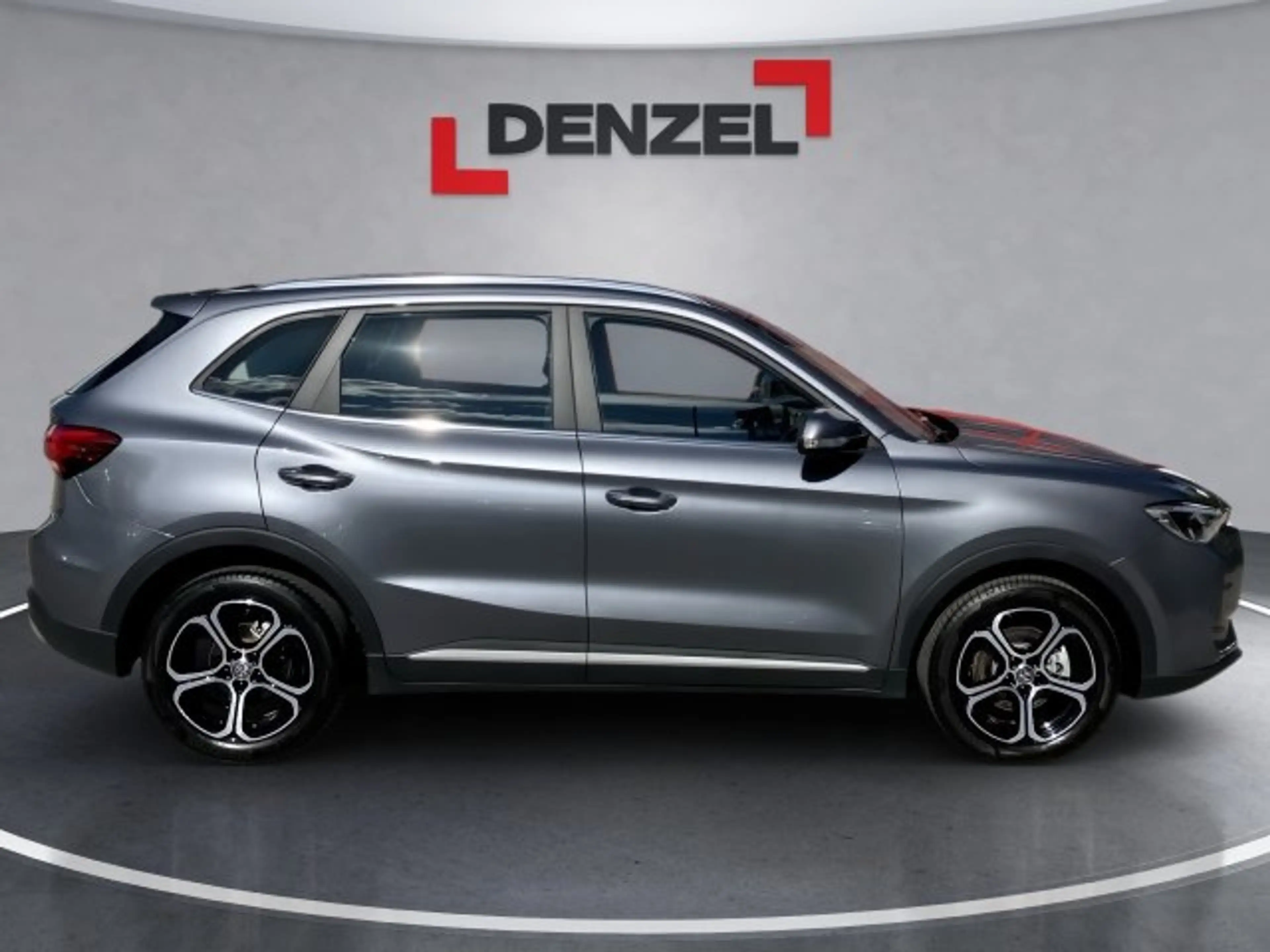 MG ZS 1,5 HEV Comfort — photo 5