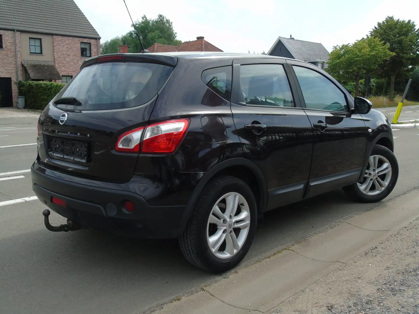 Nissan Qashqai 1.6i 2WD Tekna *Ohboekje *Airco *EURO 5 Bruin - 2