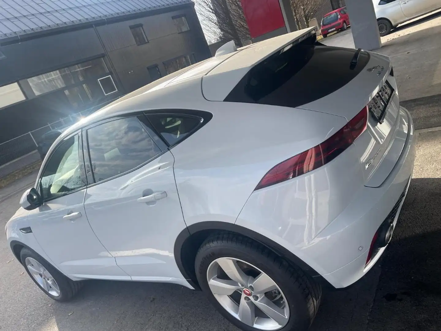 Jaguar E-Pace E-Pace 2.0D14 D150 R-Dynamic Weiß - 2