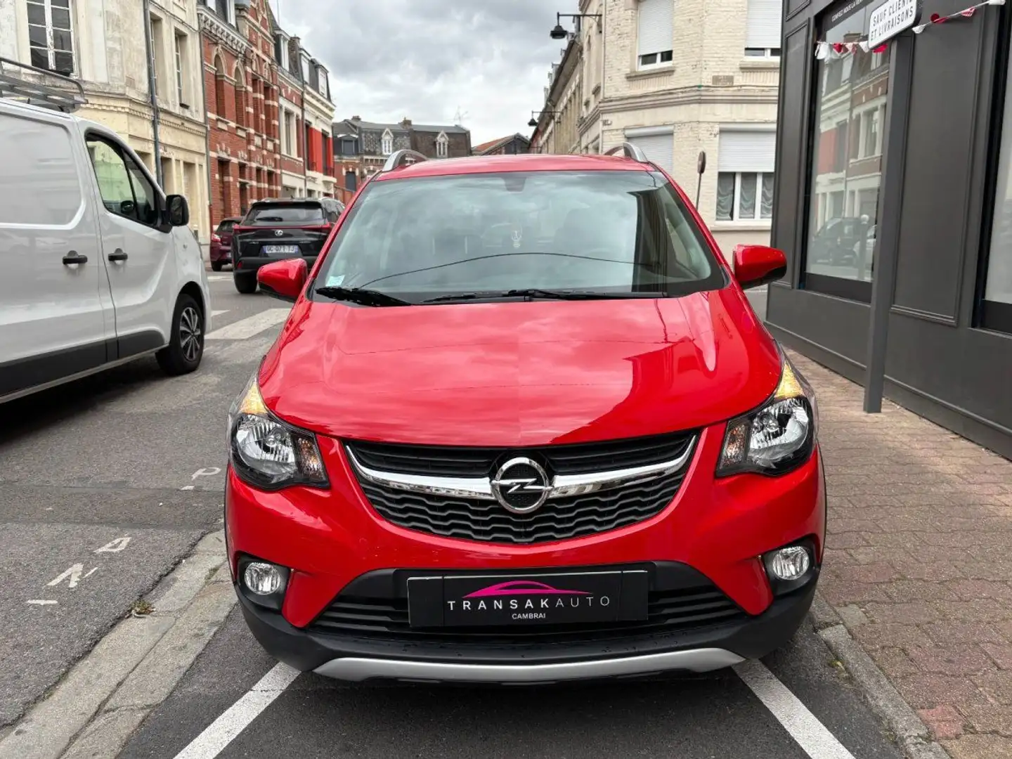 Opel Karl 1.0 73 ch Rocks / GPS / CARPLAY / IDEAL JEUNE CONDUCTEUR Rouge - 2