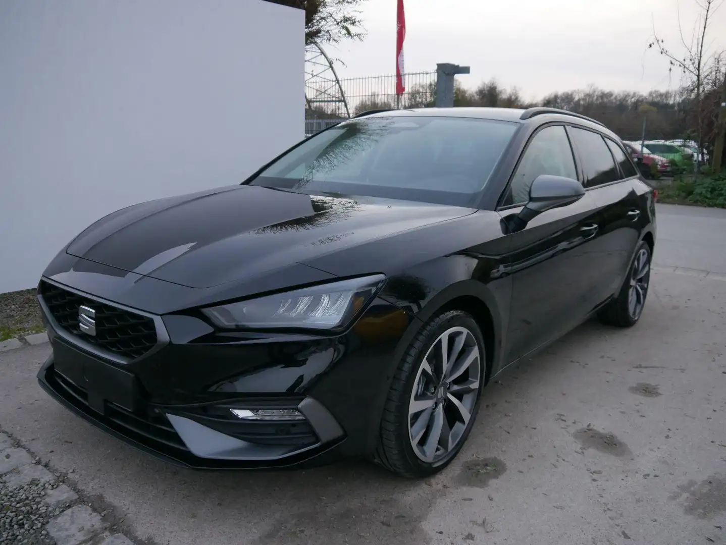 SEAT Leon Kombi FR 2.0 TDI DSG*NAVI*ACC*PDC*5j-GARANTIE*LED* Schwarz - 2