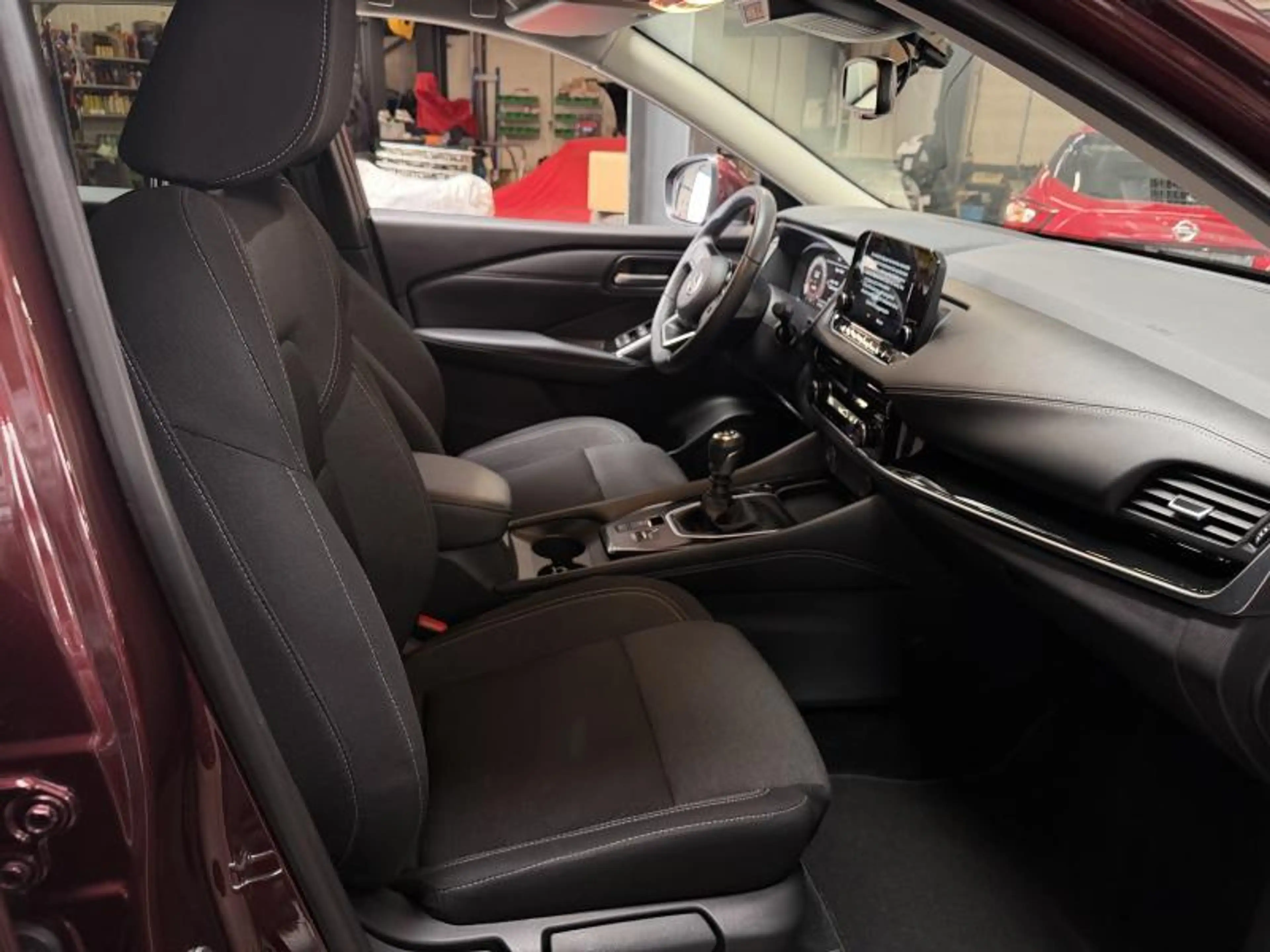 Nissan Qashqai N-connecta + DESIGN PACK — photo 11