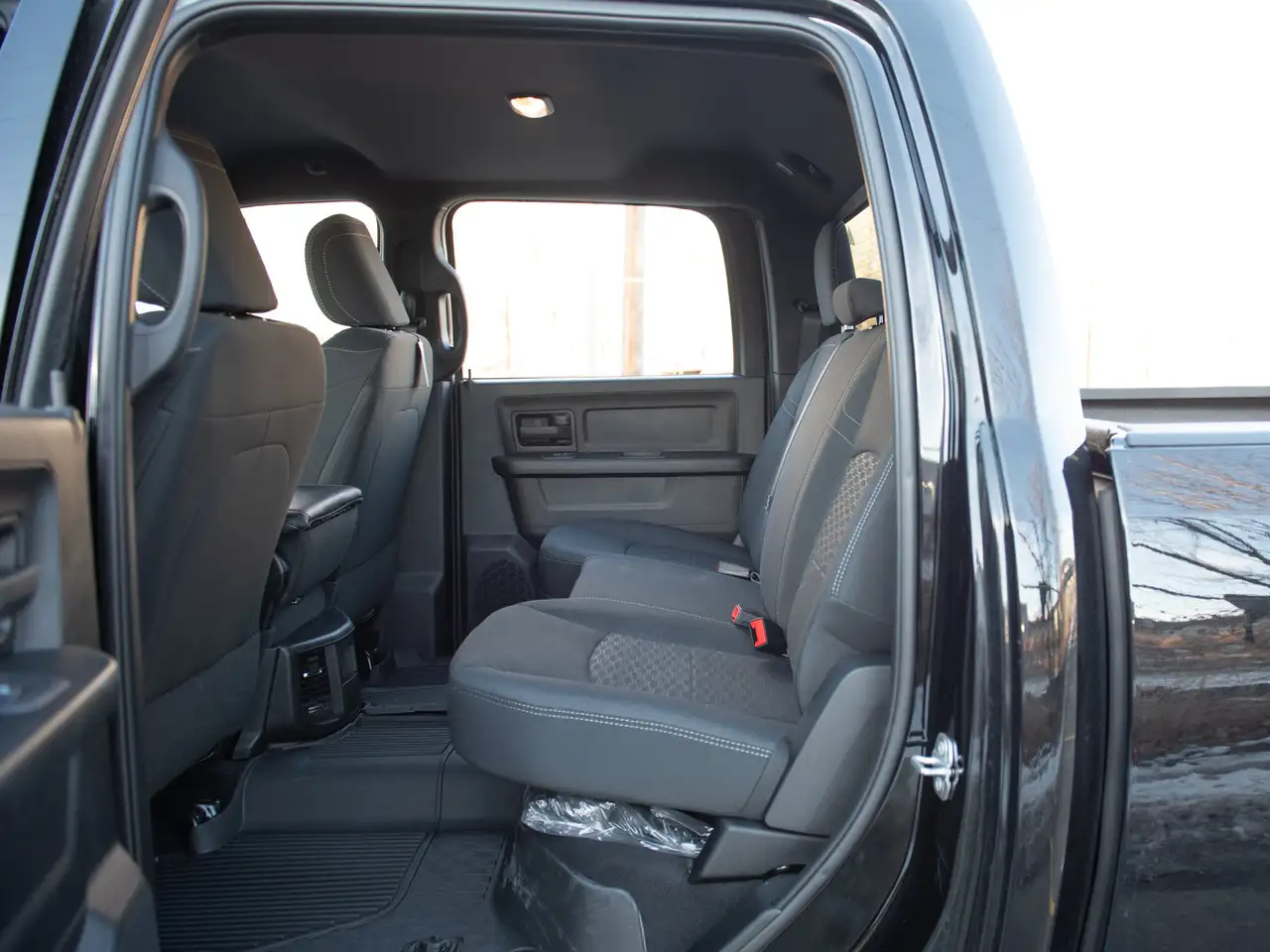 RAM 3500 снимка RAM 3500