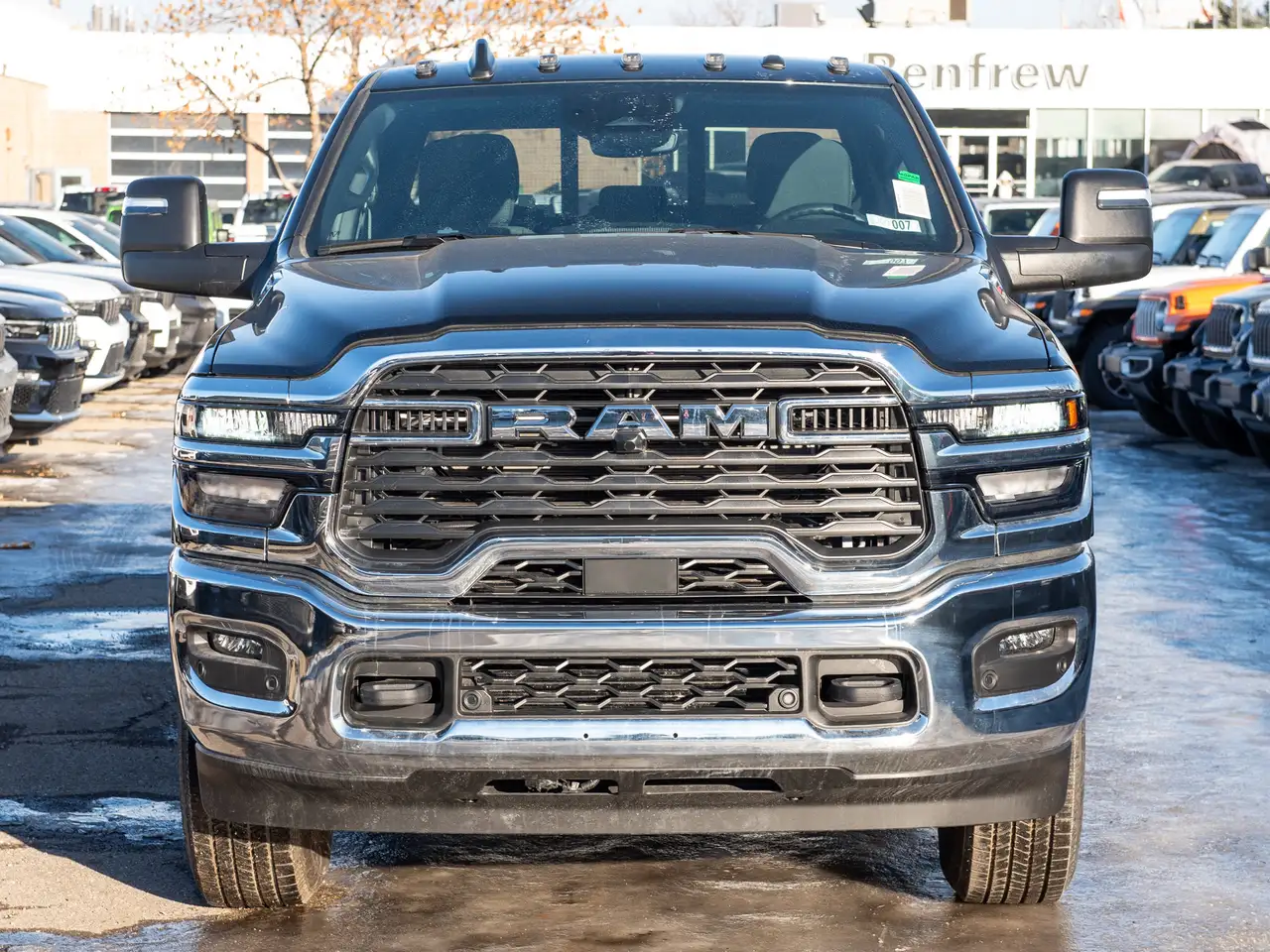 RAM 3500 снимка RAM 3500