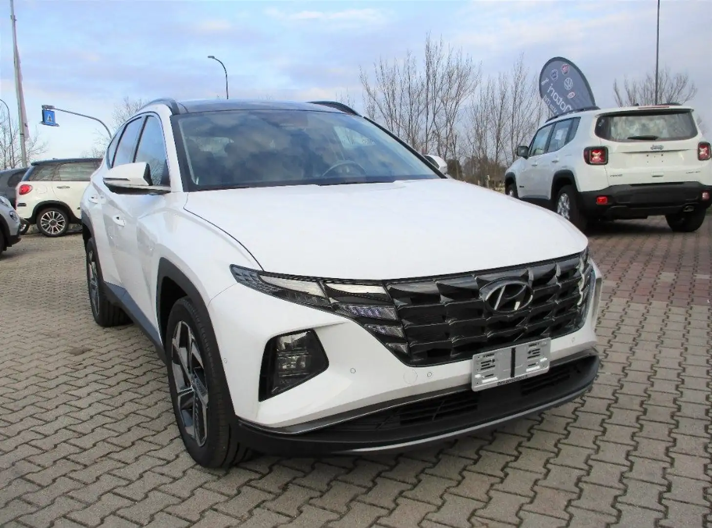 Hyundai TUCSON 1.6 HEV aut. Exellence - Deluxe/Lounge Bianco - 2