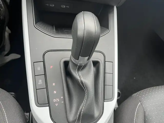 Seat Arona view 8
