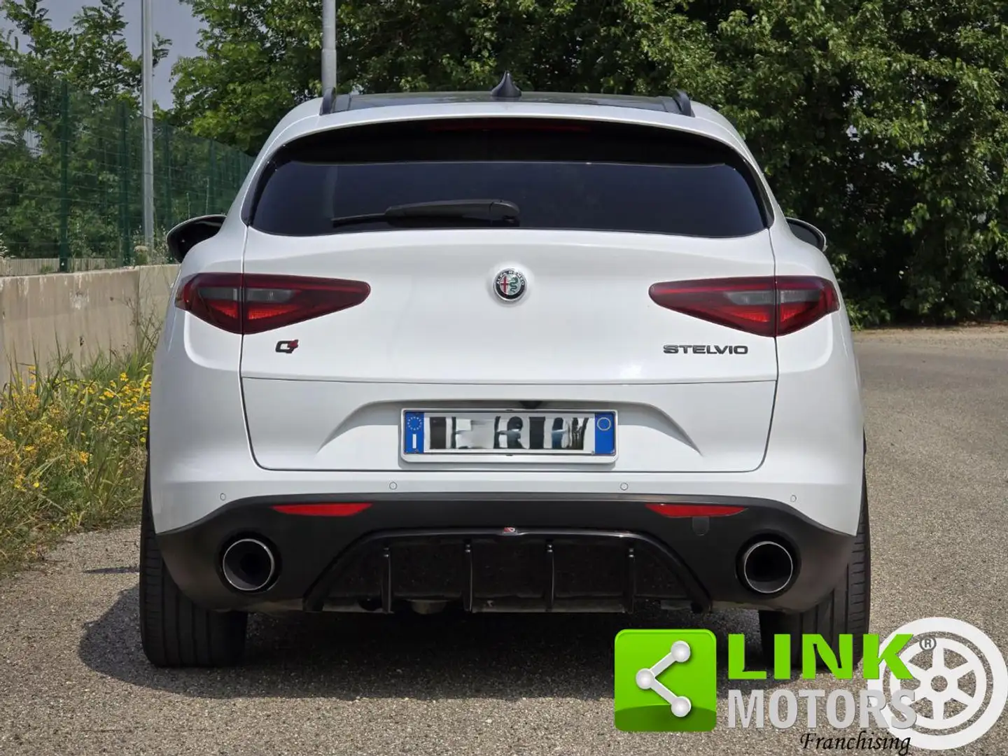 Alfa Romeo Stelvio 2.2d 210 CV AWD Veloce Tetto Gancio Traino Blanc - 2