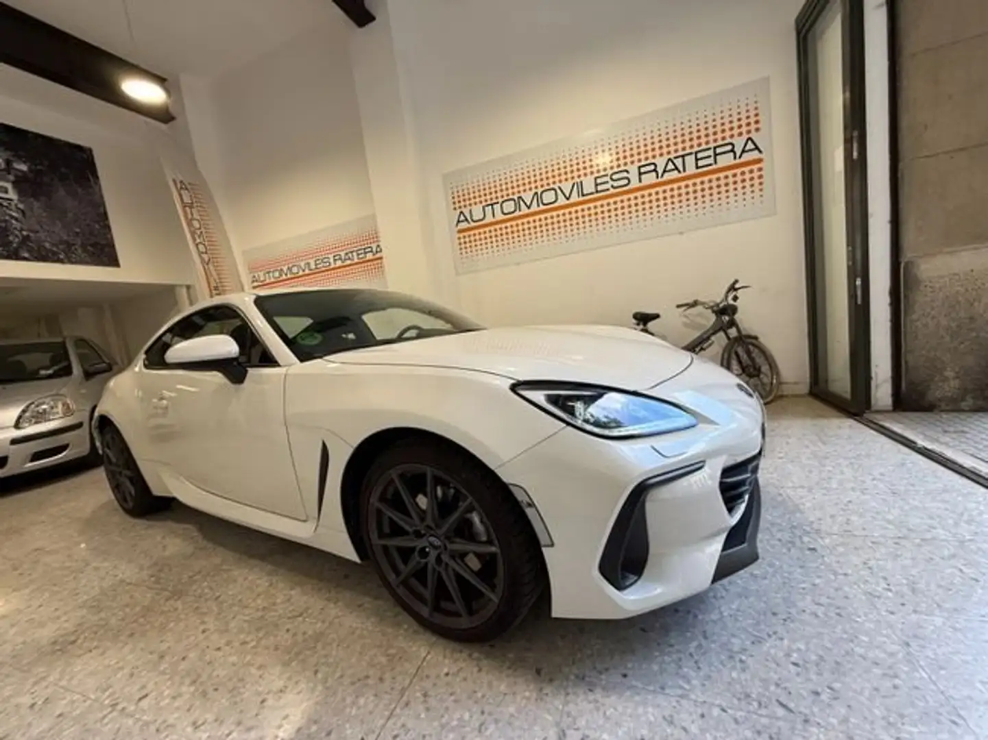 Subaru BRZ Sport Weiß - 1