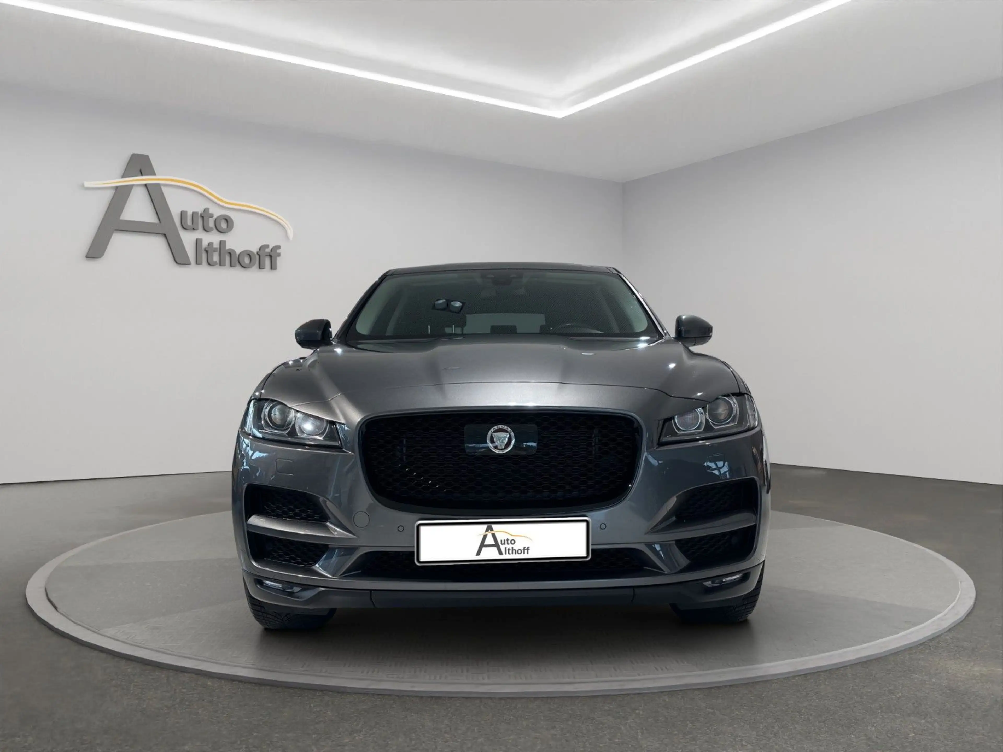 Jaguar F-Pace F-PACE Prestige AWD AUT. AHK LEDER NAV ACC SHZ — photo 2