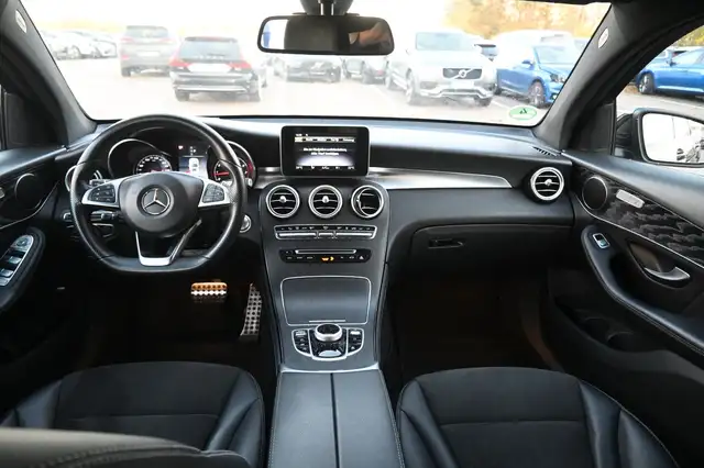 Mercedes-Benz GLC view 13
