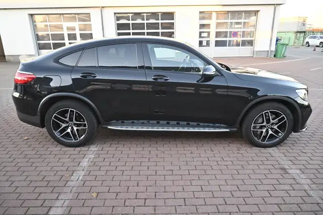Mercedes-Benz GLC view 5