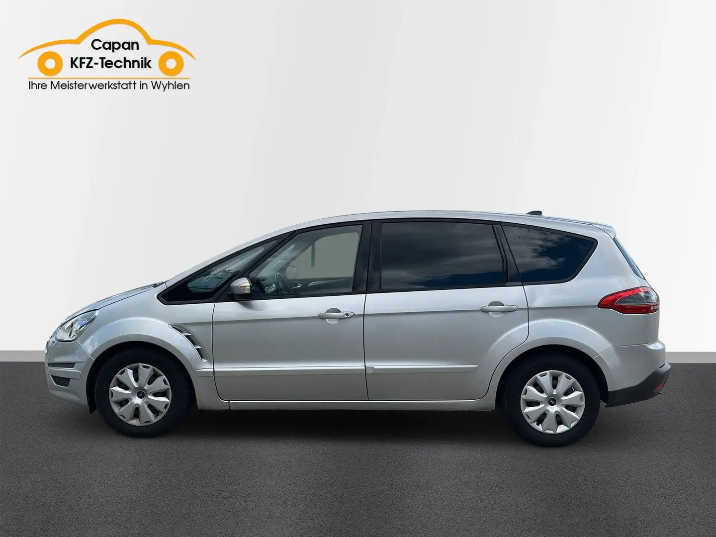 Ford S-Max 2,0 TDCi 103kW DPF Titanium Silber - 2
