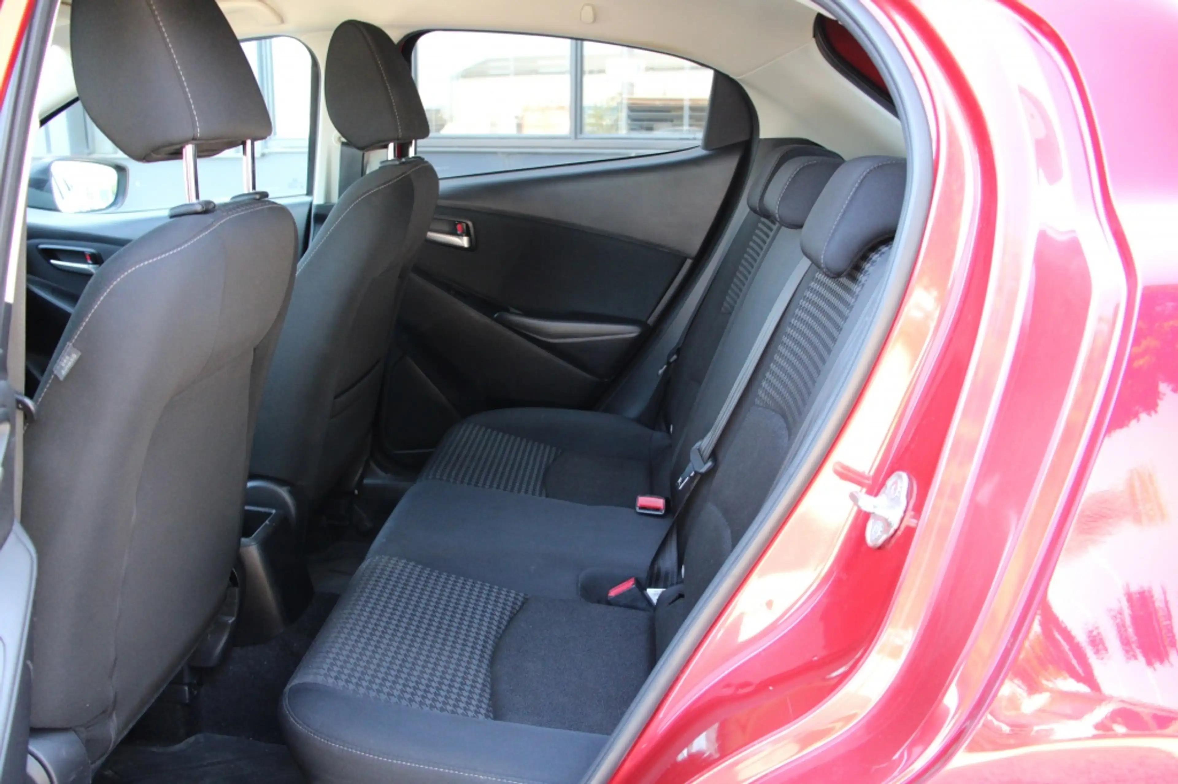 Mazda 2 1.5 Skyact-G Sp.Sel. — photo 10