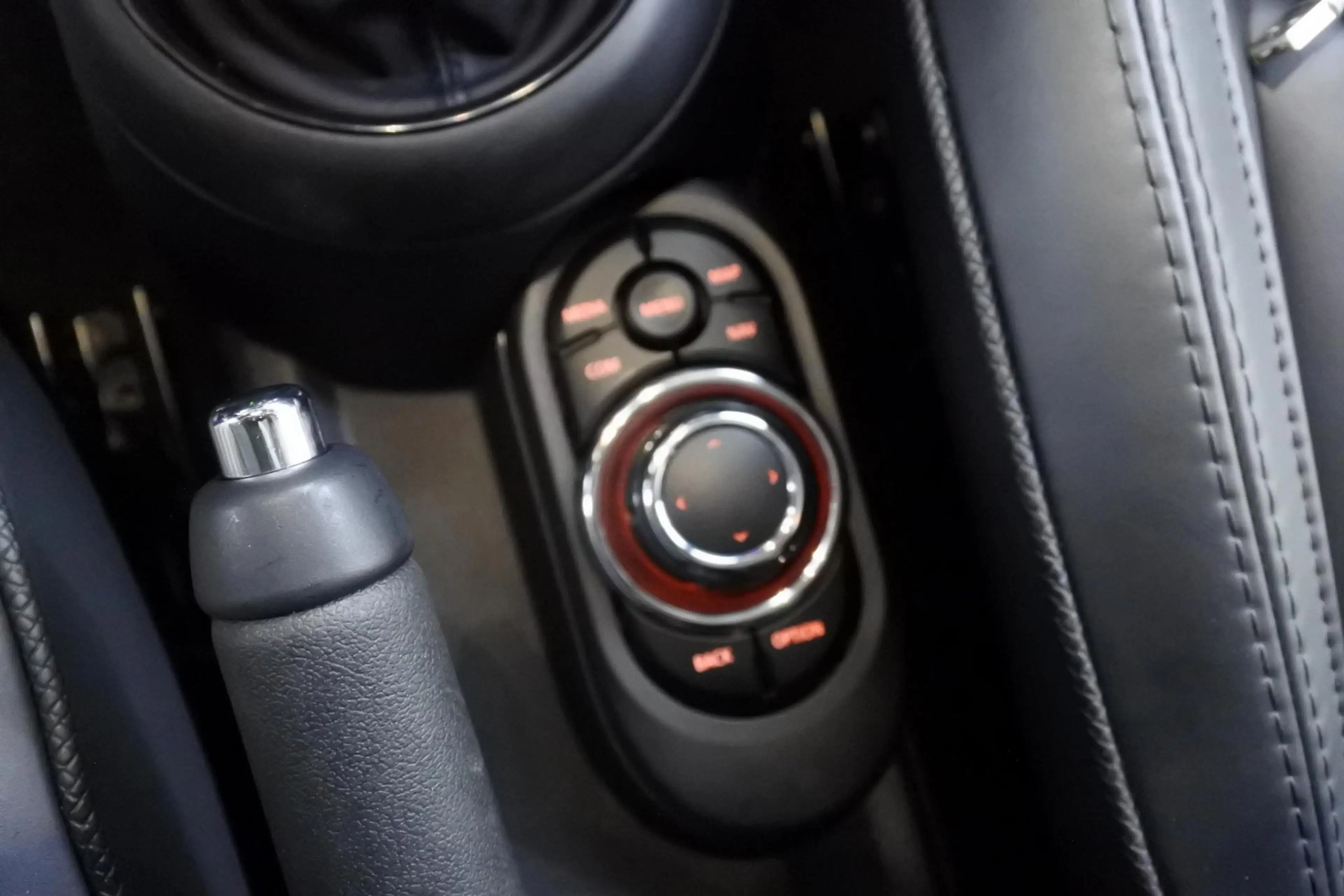 MINI Cooper S 5-Deurs 2.0 60 Years Edition NL auto NAP — photo 37