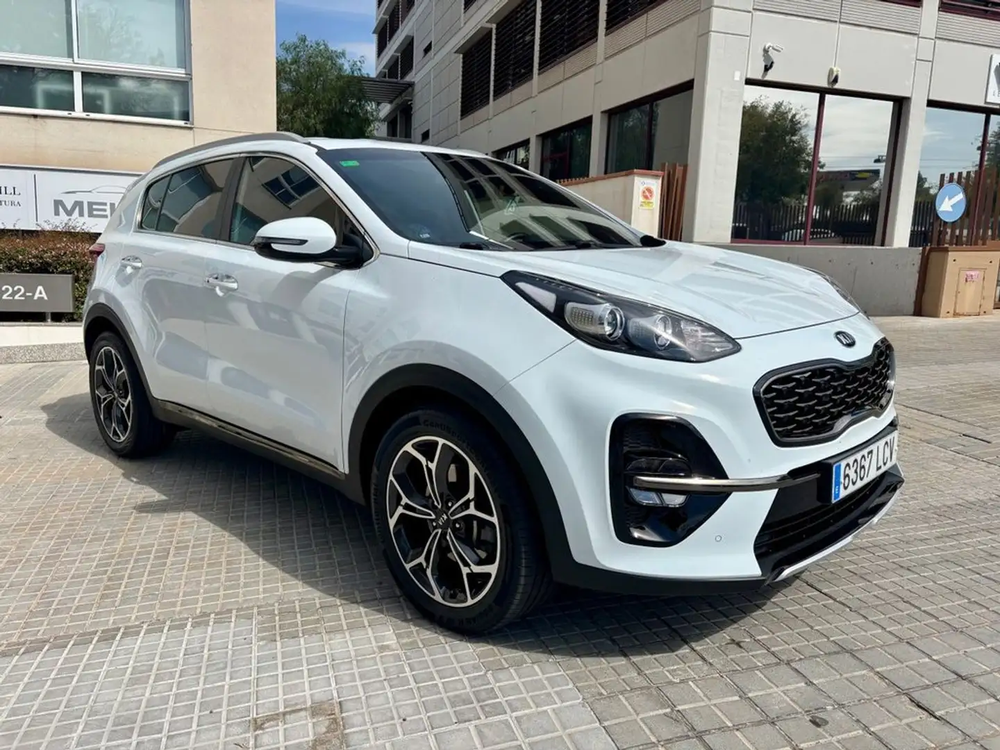 Kia Sportage 1.6 MHV 115cv GT Line Blanc - 2