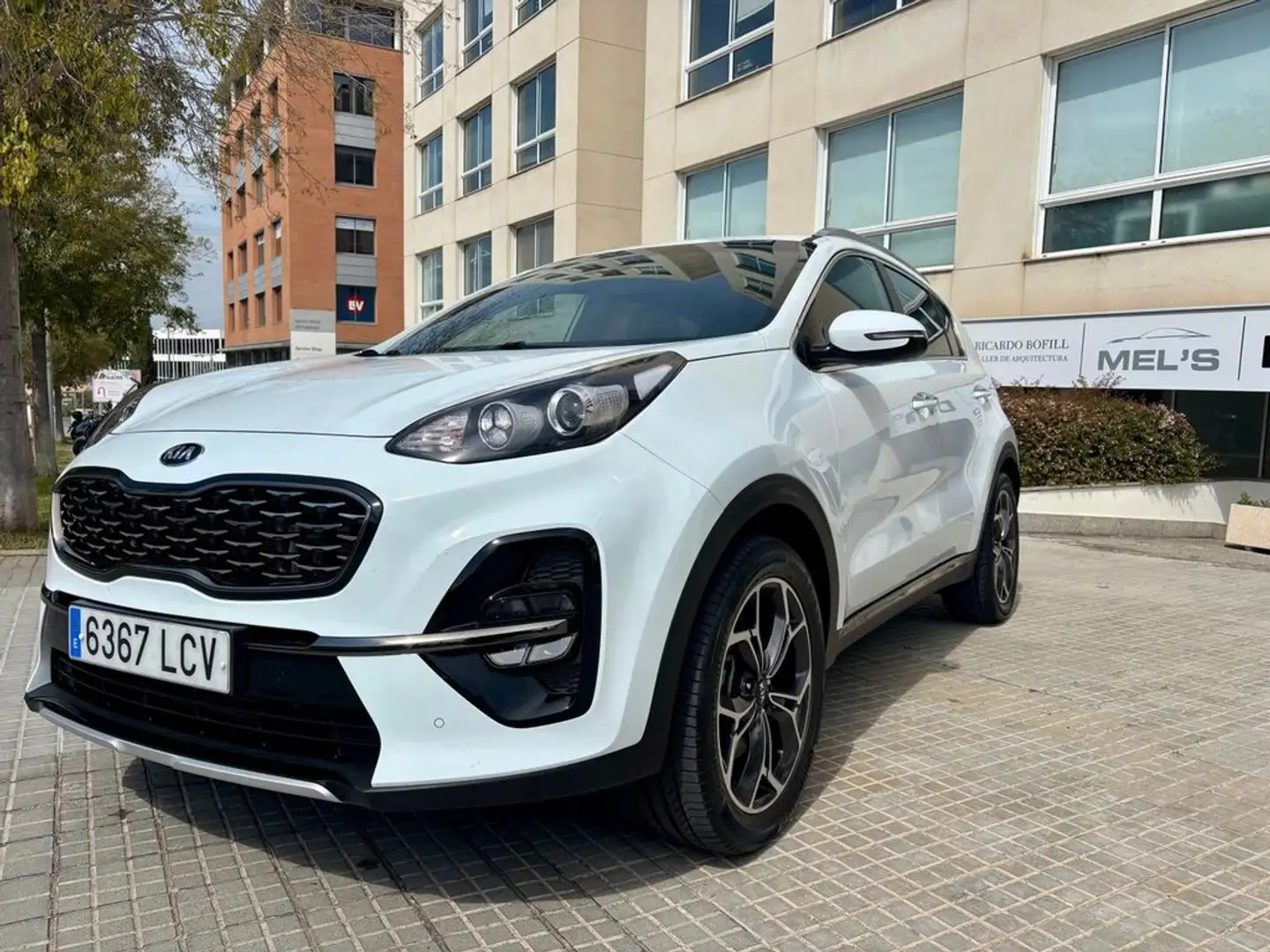 Kia Sportage 1.6 MHV 115cv GT Line Blanc - 1