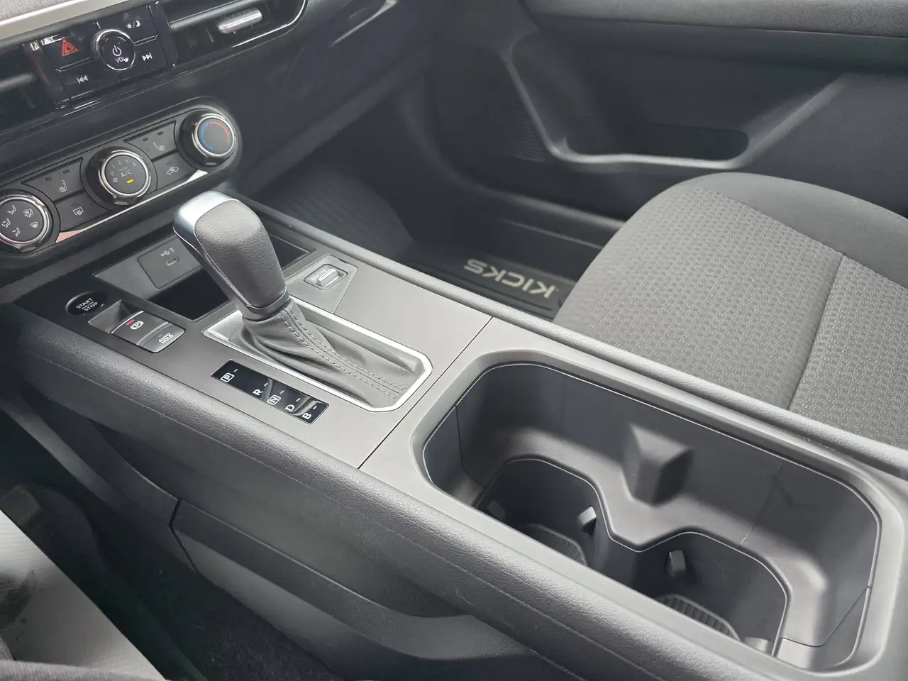 Nissan Kicks снимка Nissan Kicks
