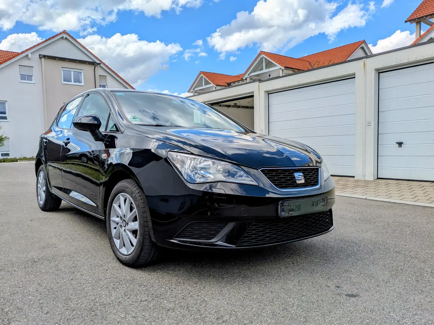 SEAT Ibiza Style Salsa Schwarz - 1