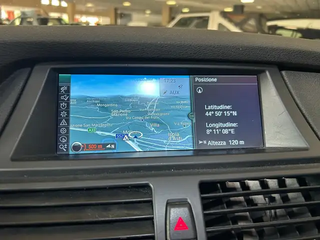 BMW X6 view 15