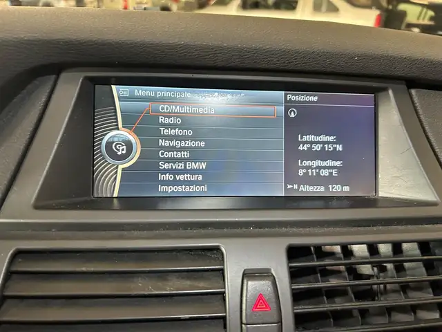 BMW X6 view 14