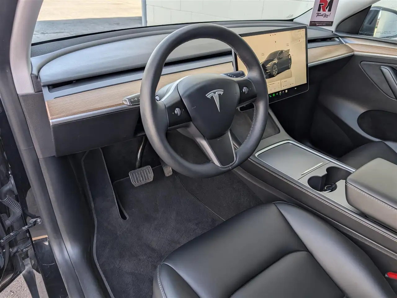 Tesla Model Y fotografie Tesla Model Y