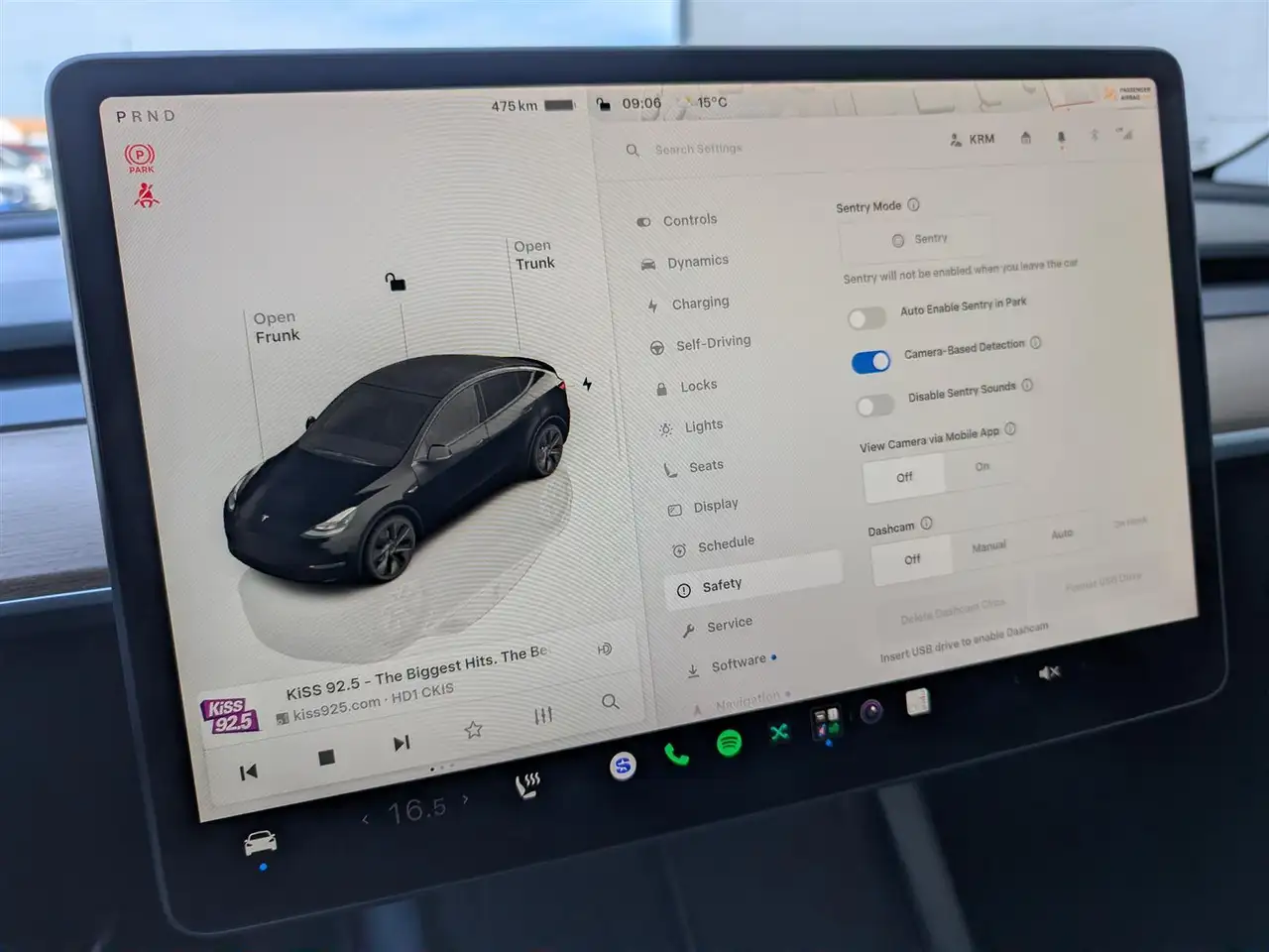 Tesla Model Y fotografie Tesla Model Y