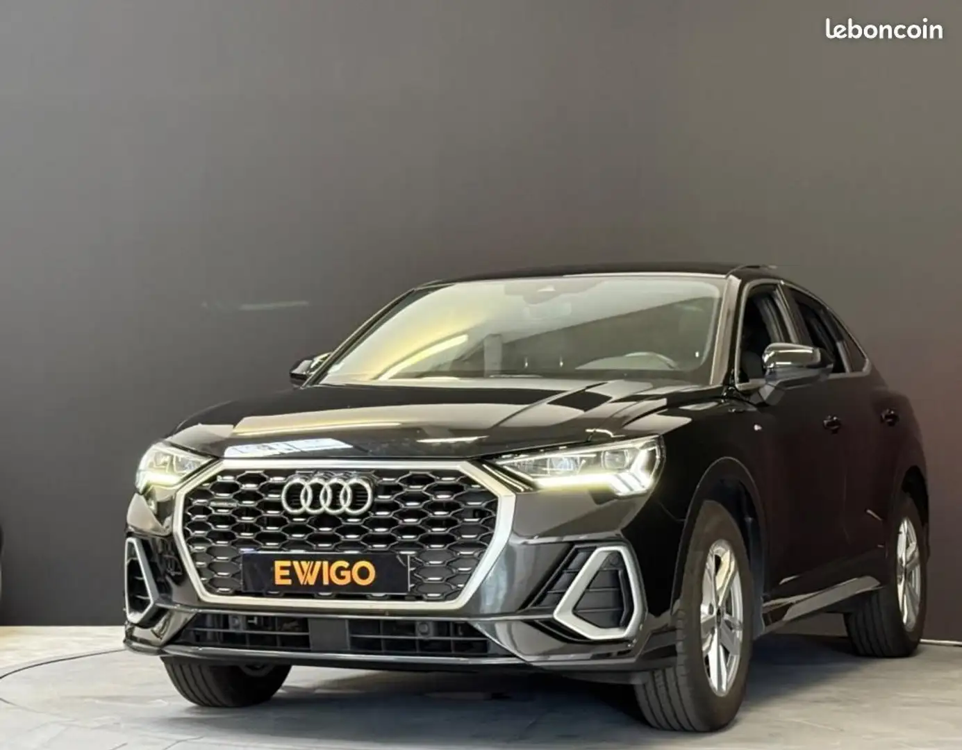 Audi Q3 2.0L 35 TDi 150CH QUATTRO S-TRONIC S-LINE 1ERE MAI Noir - 1