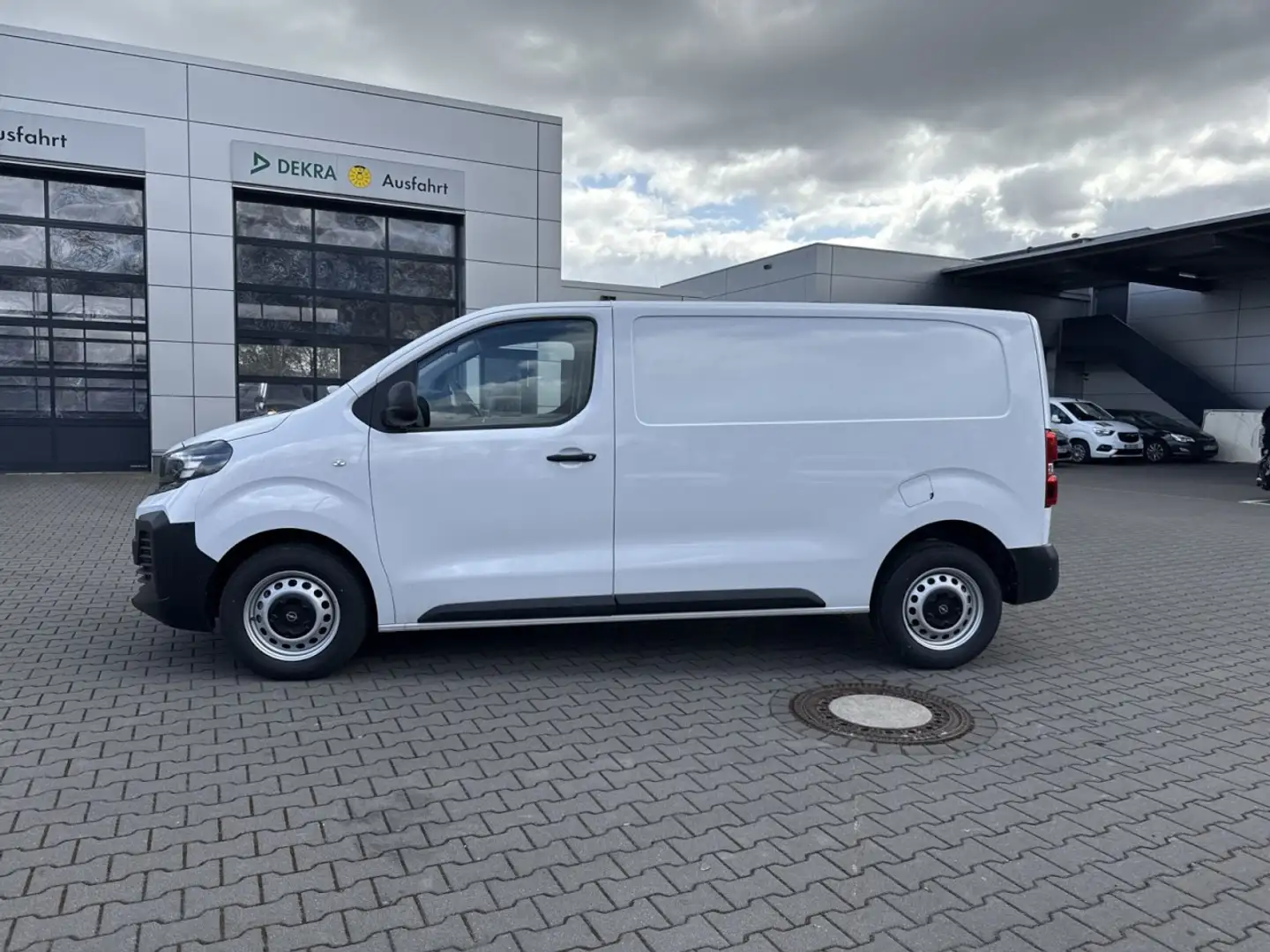 Opel Vivaro Cargo M *Navi/Sitzheizung/Kamera* Blanc - 2