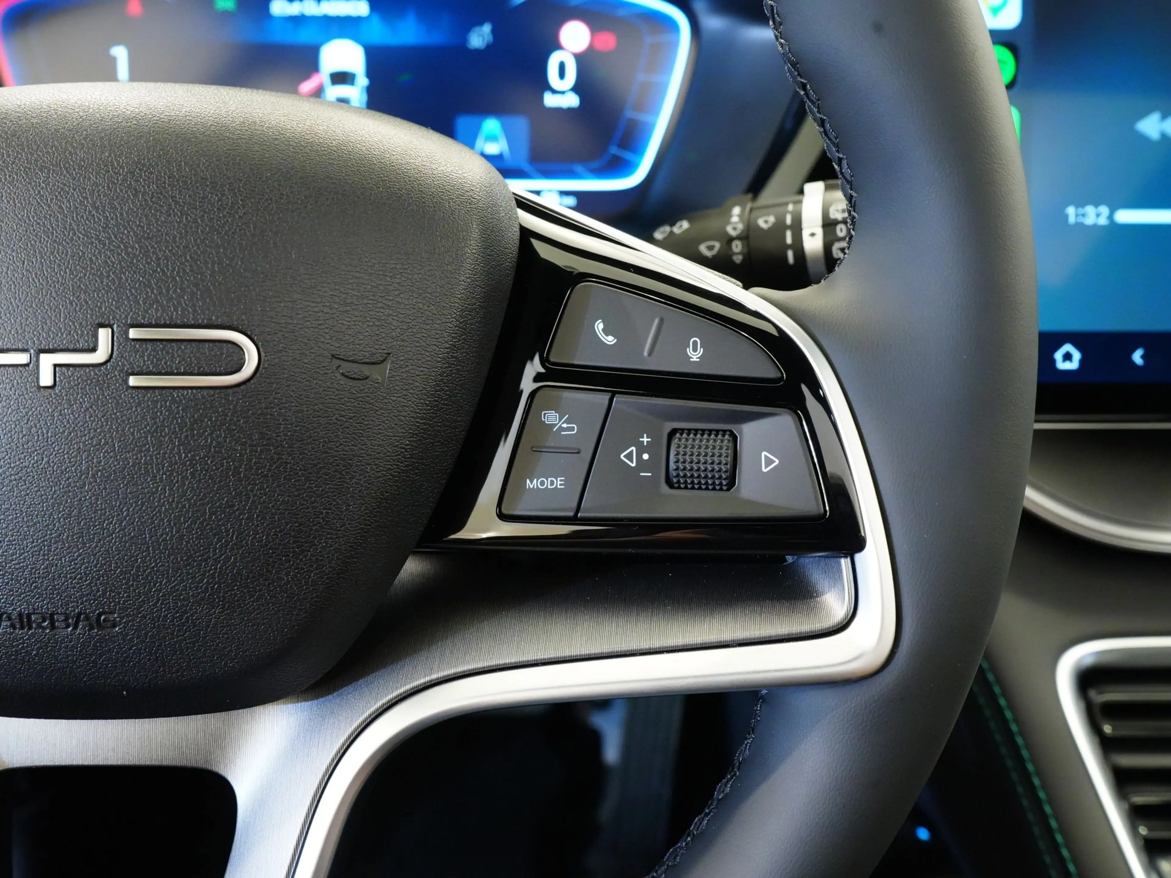 BYD Seal U DM-I Design 1.5L AWD PANO - HUD - 360° — photo 15