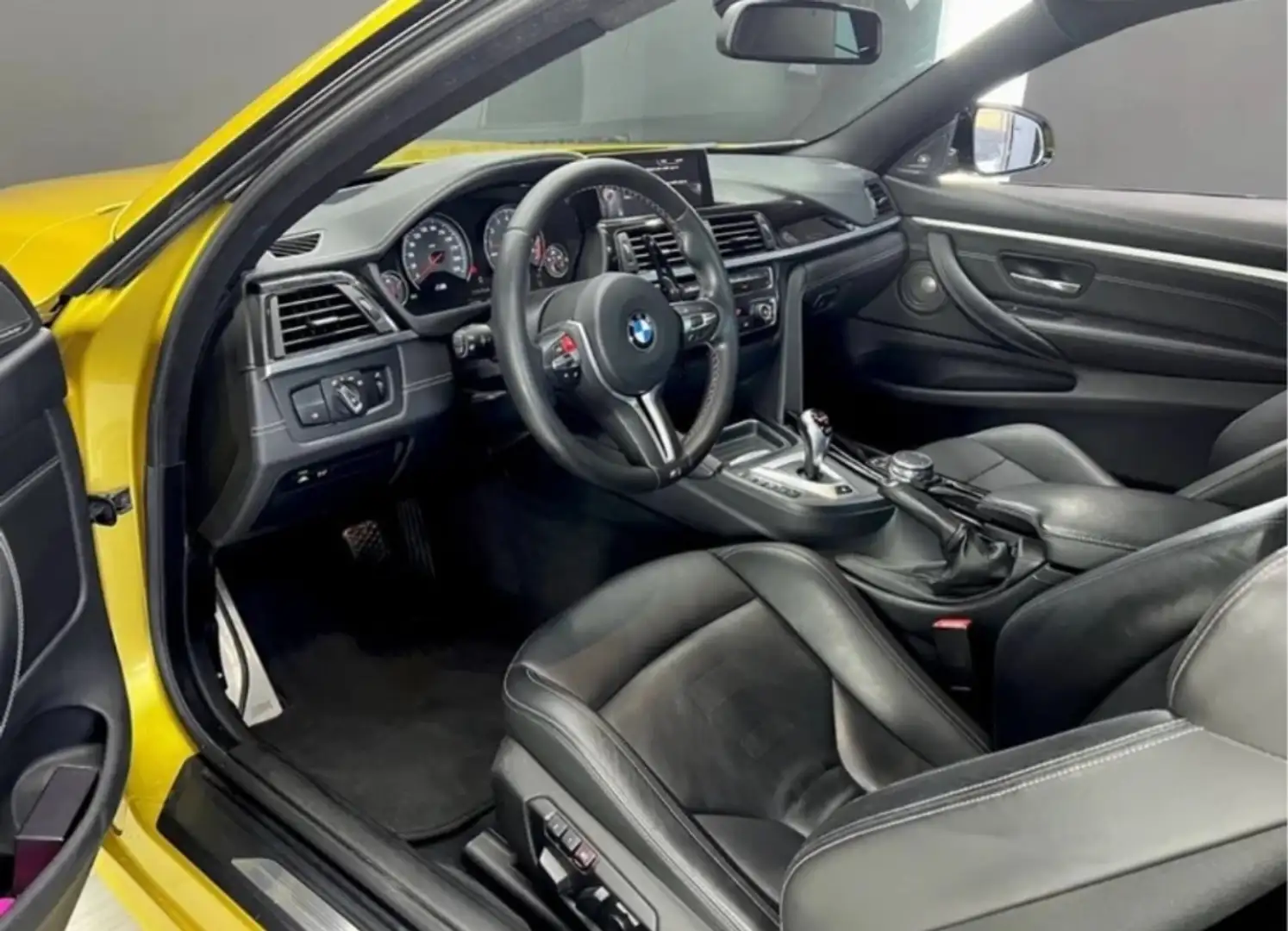 BMW M4 M4A - 2