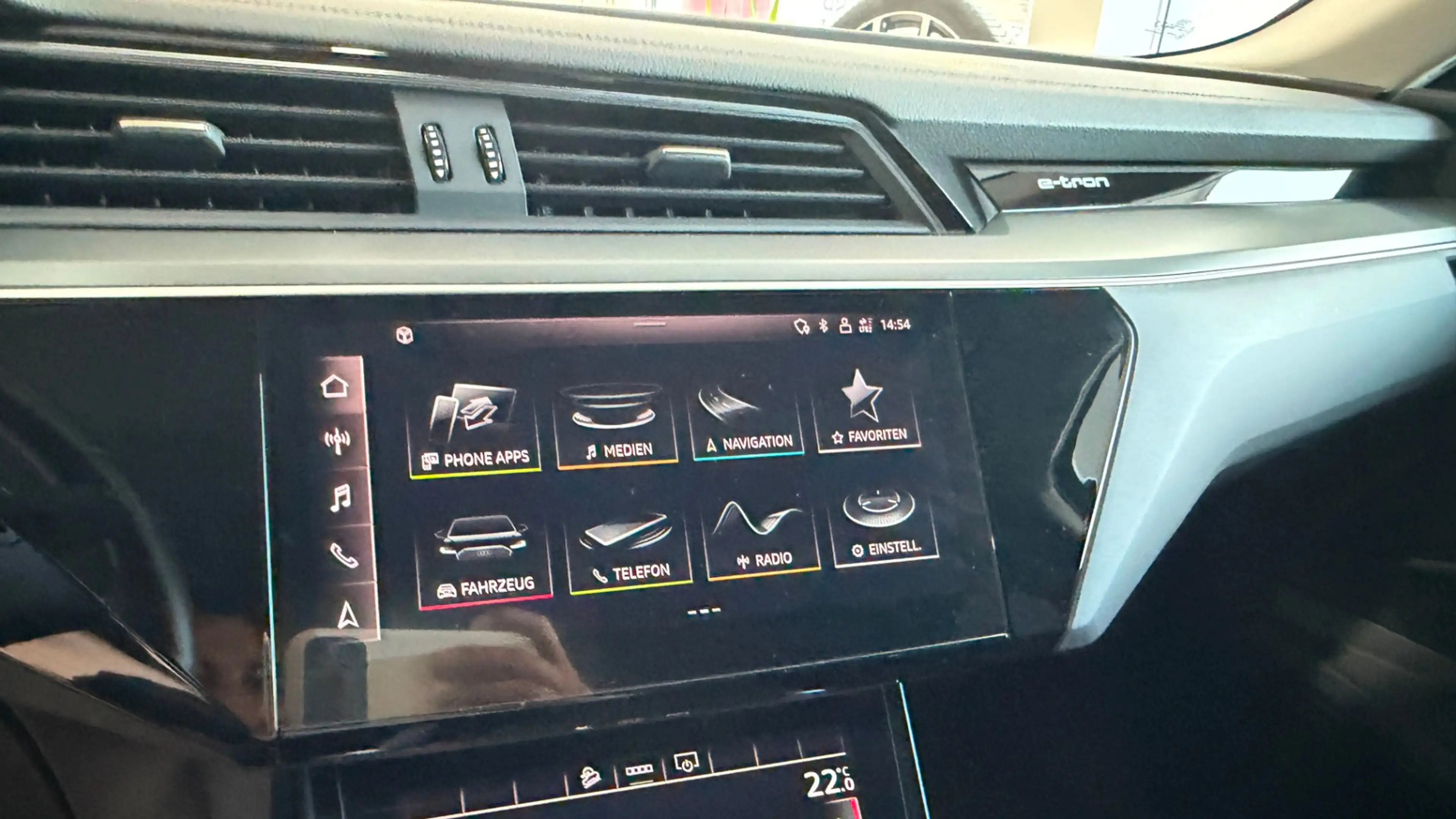 Audi e-tron Sportback 50 quattro — photo 26