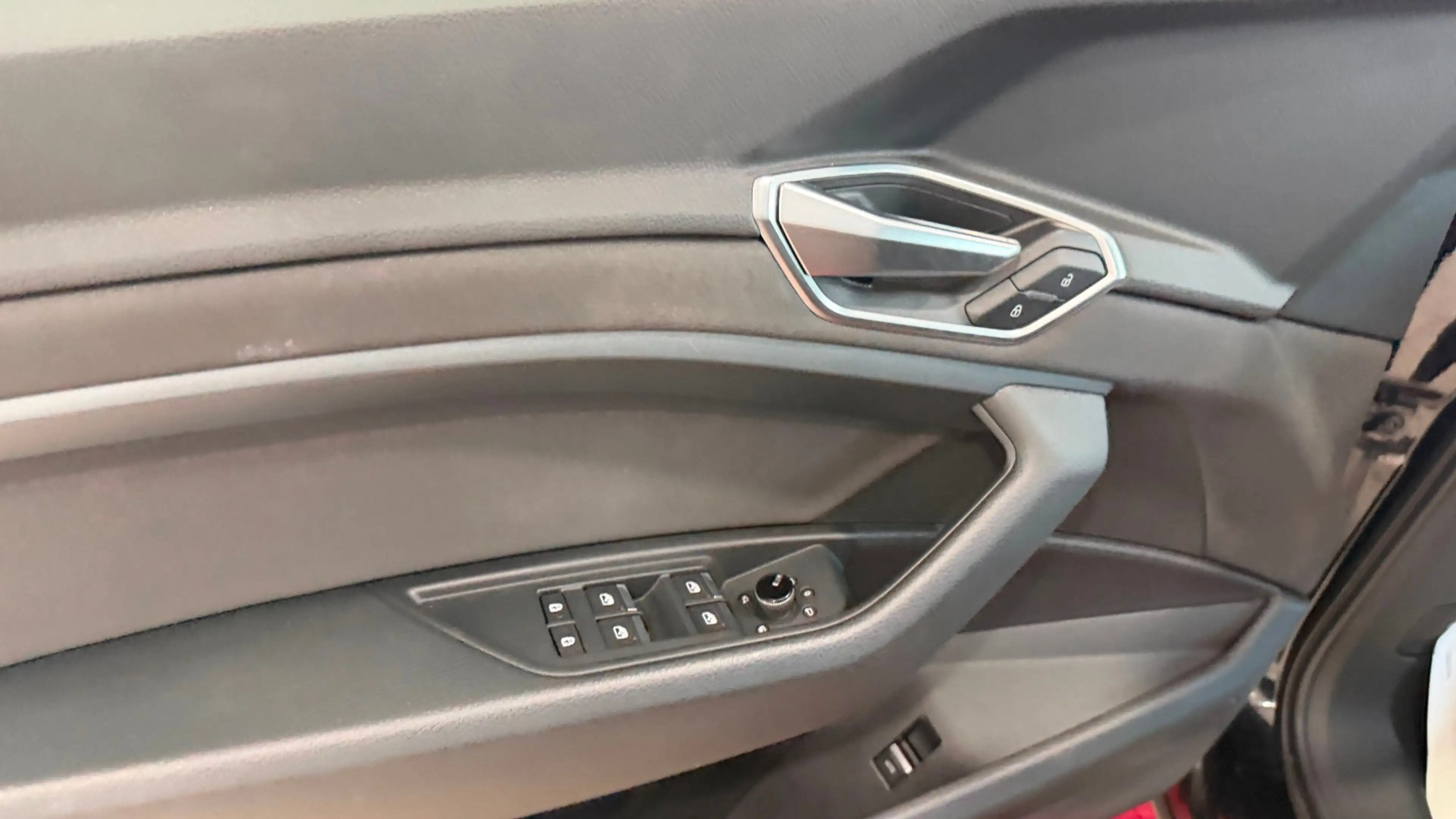 Audi e-tron Sportback 50 quattro — photo 15