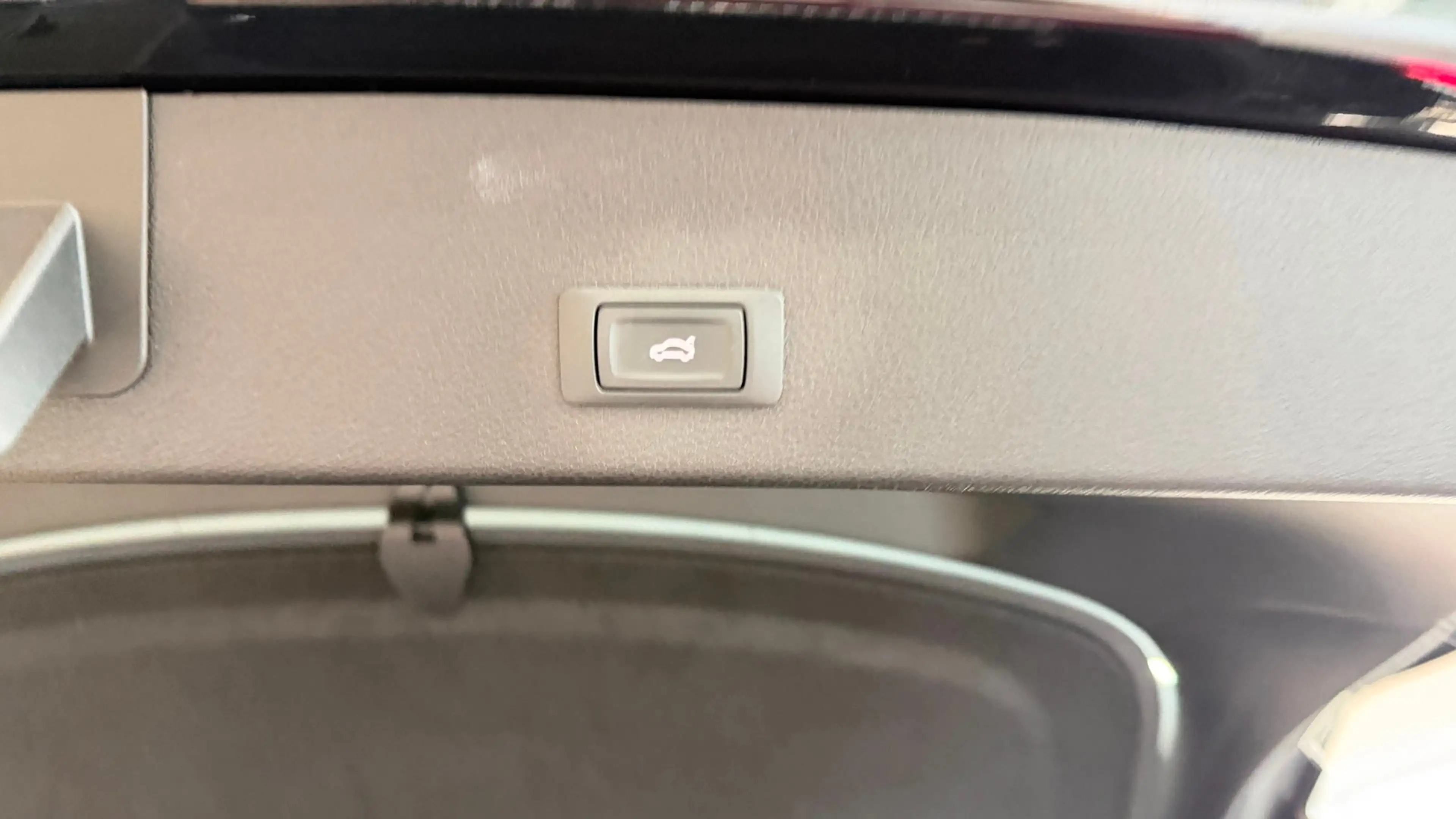 Audi e-tron Sportback 50 quattro — photo 20
