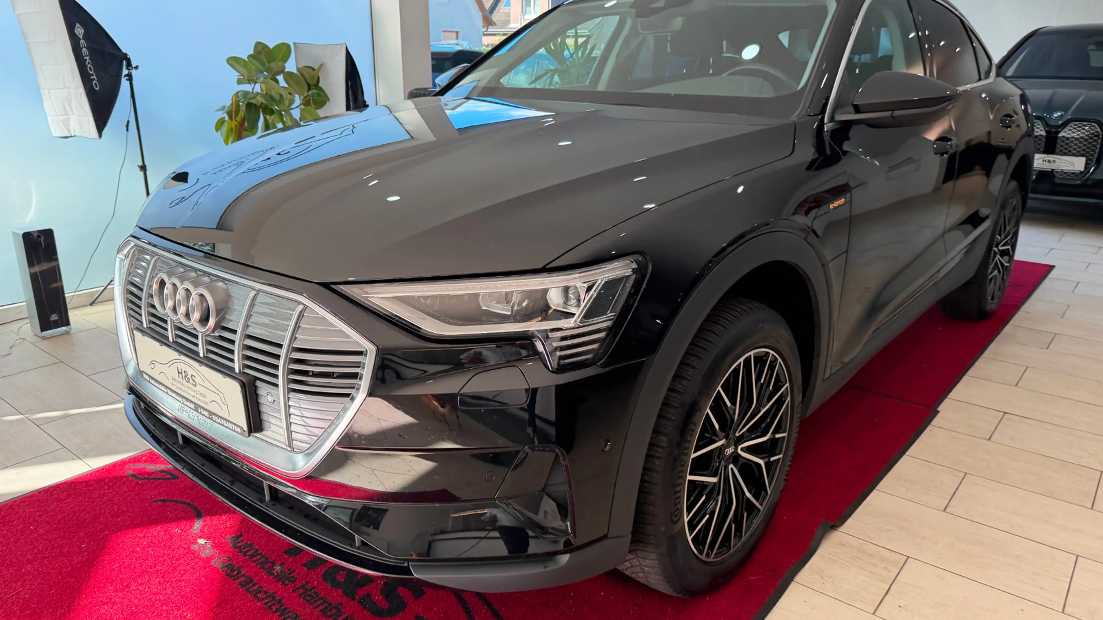 Audi e-tron Sportback 50 quattro — photo 3