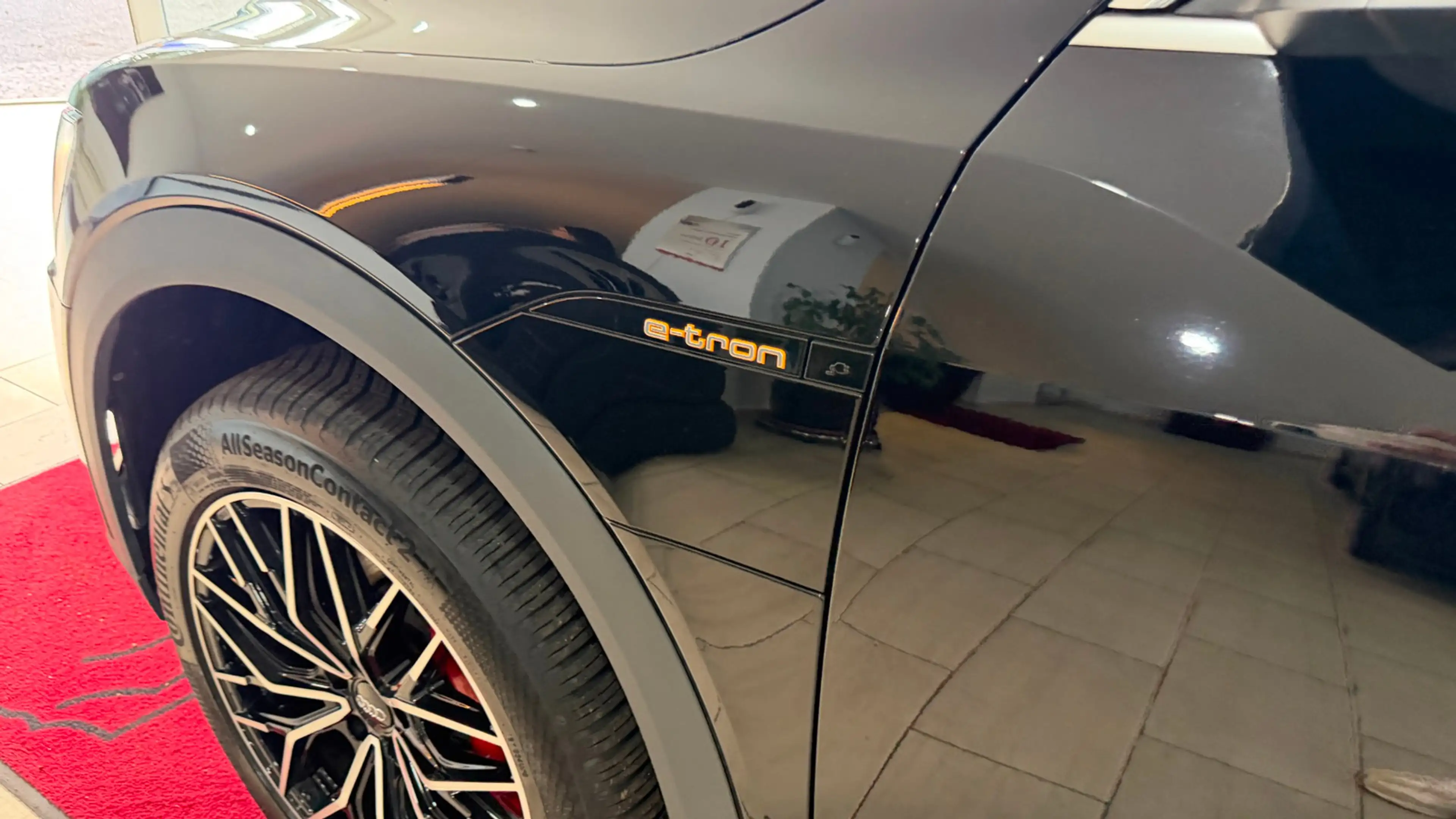 Audi e-tron Sportback 50 quattro — photo 17