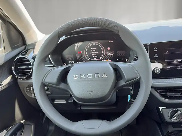 Skoda Fabia view 9